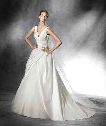 Robe satinée 9