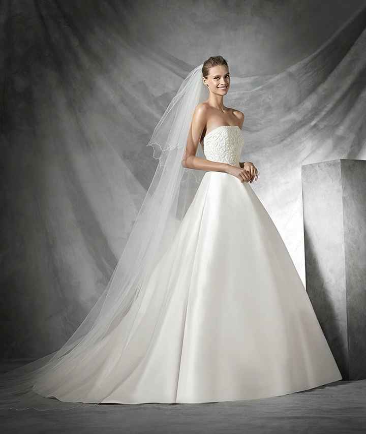 Robe 2016 Pronovias 9