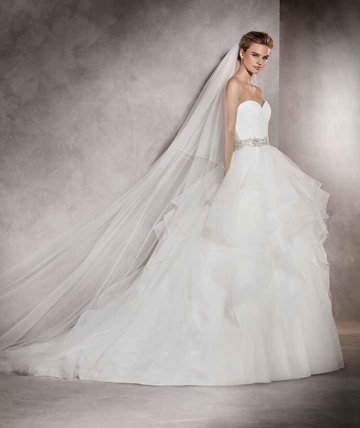 Robe 2017 Pronovias 3