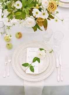 Pantone Greenery