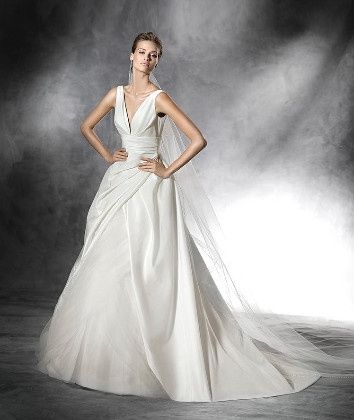 Robe satinée 9