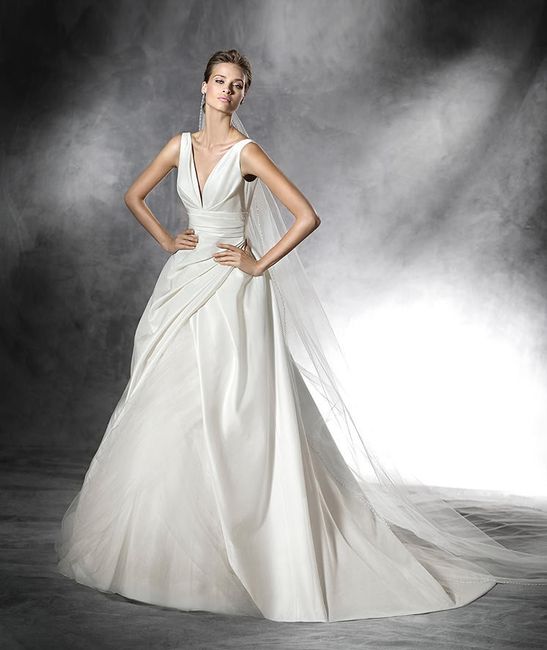 Robe 2016 Pronovias 4