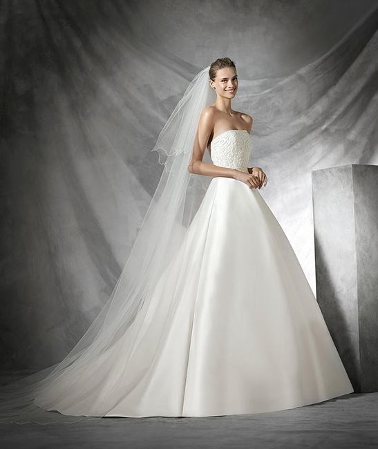 Robe 2016 Pronovias 9