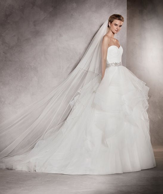 Robe 2017 Pronovias 3