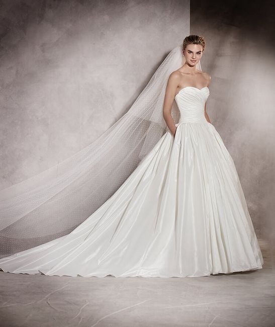Robe 2017 Pronovias 6