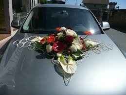 Decoration florale de la voiture