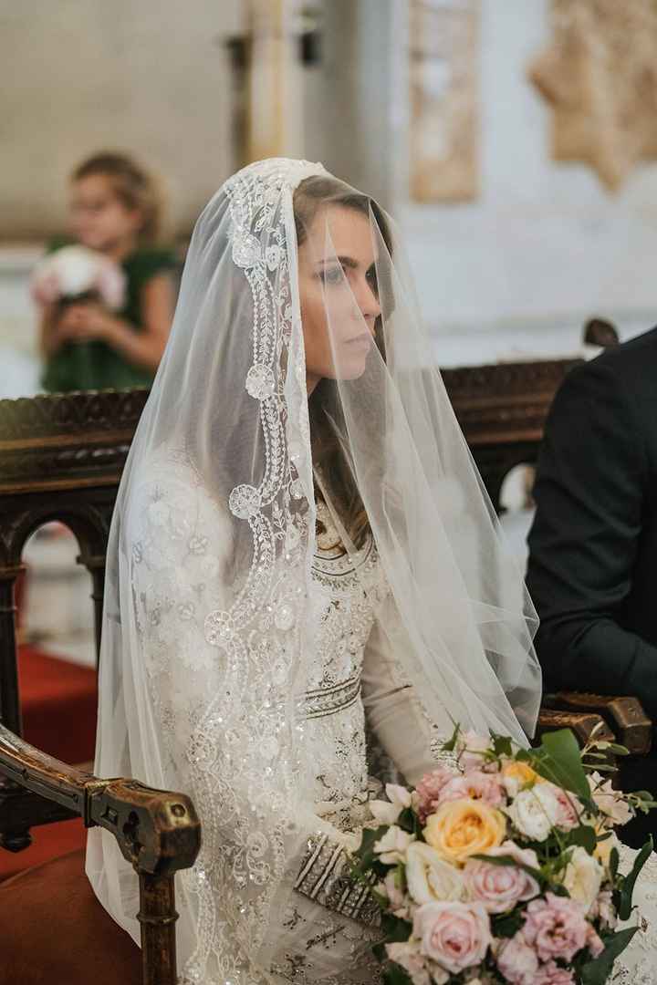 robe mariée brodée