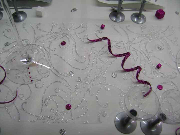 chemin de table argent
