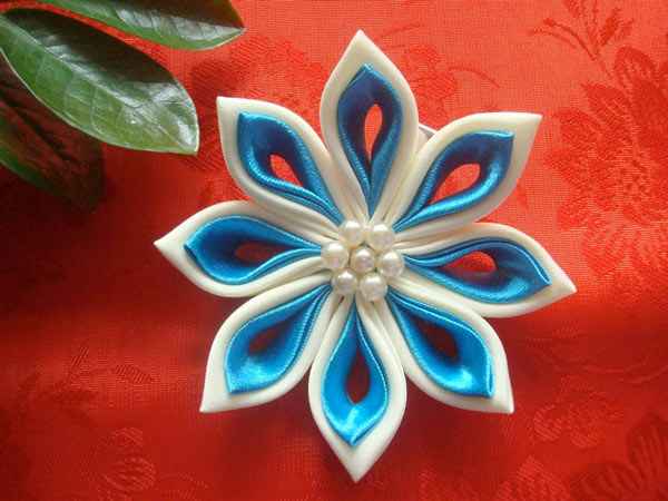 Idées diy : les fleurs kanzashi - 1