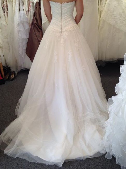 Ma précieuse de dos