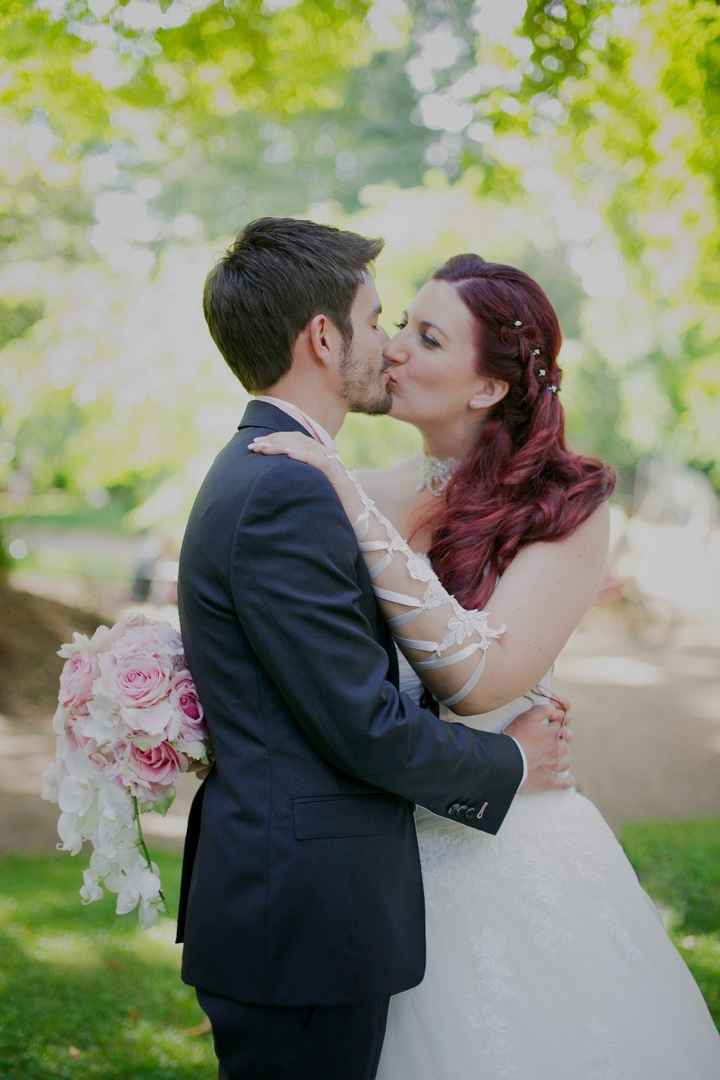 Photo de couple dans un parc