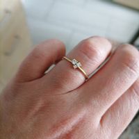 Ta bague de fiançailles sur le Pinterest de Mariages.net ça t'intéresse ? ❤️ - 1