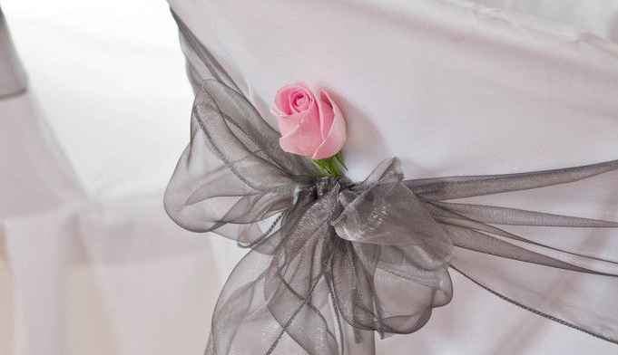 Une fleur artificielle ajoutée au noeud