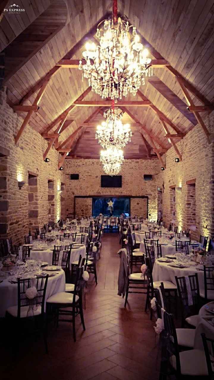 La salle prête à recevoir 1