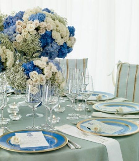 table blanche et bleue