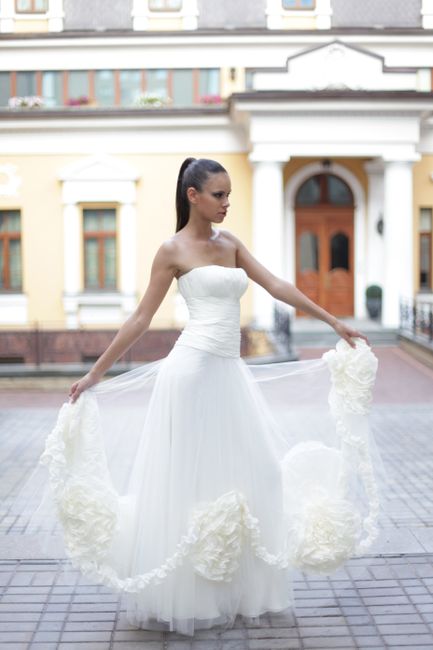 La robe de mariée du 13 février 2013 est...