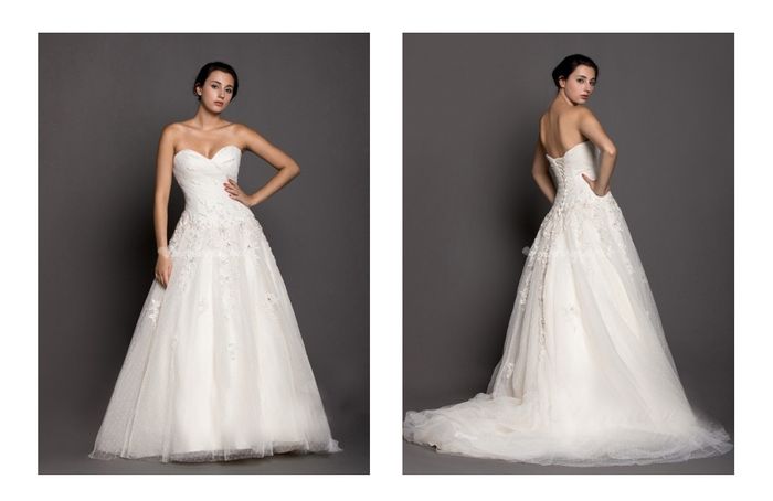 La robe de mariée du 26 février 2013 est...
