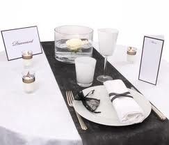 Table noire et blanche