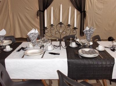 Table noire et blanche