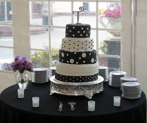 Table noire et blanche
