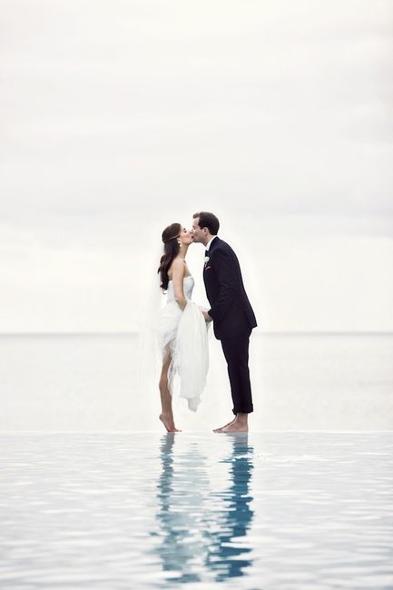 Votez pour votre bisous préféré et ce sera la photo du jour sur facebook !