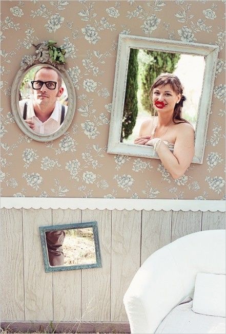 Votez pour votre photobooth favorite et la photo la   aimée sera l'image du jour demain sur facebook