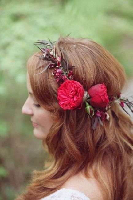 Qui portera une couronne de fleurs ?
