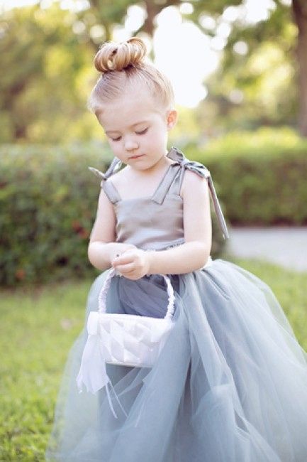 Votez pour votre photo préférée : les petites filles et les petits paniers