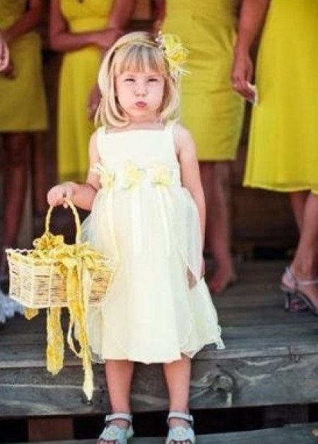 Votez pour votre photo préférée : les petites filles et les petits paniers