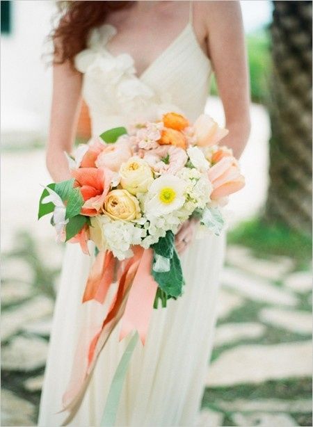 Bouquets de mariée avec des rubans