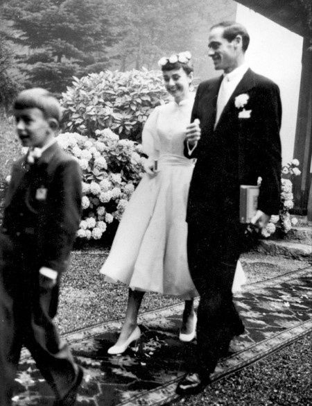 Son premier mariage en 1954 avec l'acteur Mel Ferrer