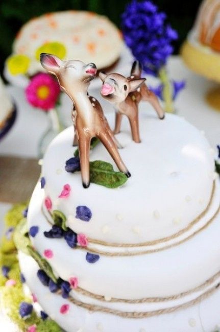 Votez pour votre figurine de gâteau de mariage préférée !