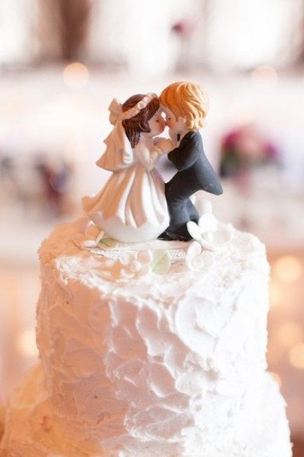 Votez pour votre figurine de gâteau de mariage préférée !