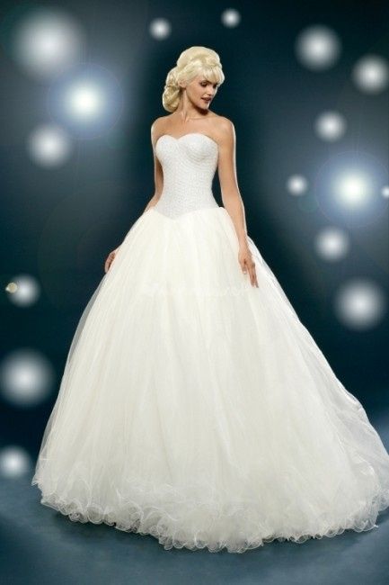 Robes de mariée Mille et une nuit Collection 2014