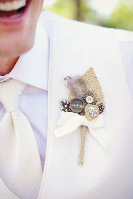 Votez pour votre boutonnière de marié préférée !!!