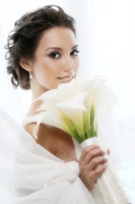 Votez pour votre chignon de mariée préférée !
