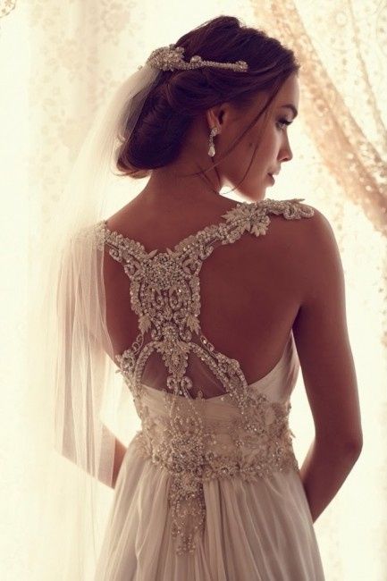 Votez pour votre robe de mariée pailletée parmi 15 photos !!