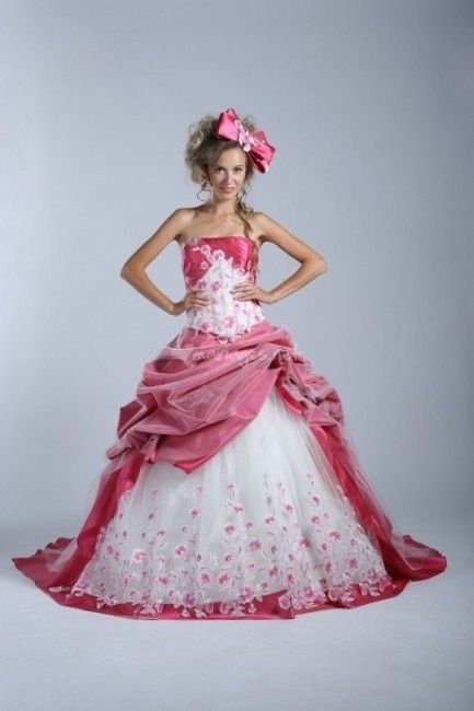 11 robes de mariée roses collections 2014
