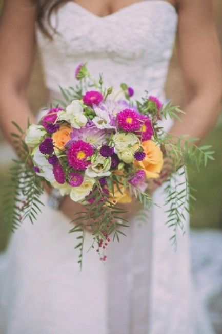 Votez pour votre bouquet préférée parmi 12 photos !