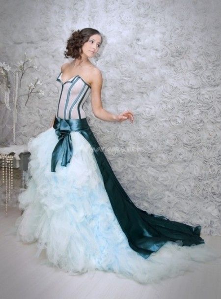 Robes de mariée bleues