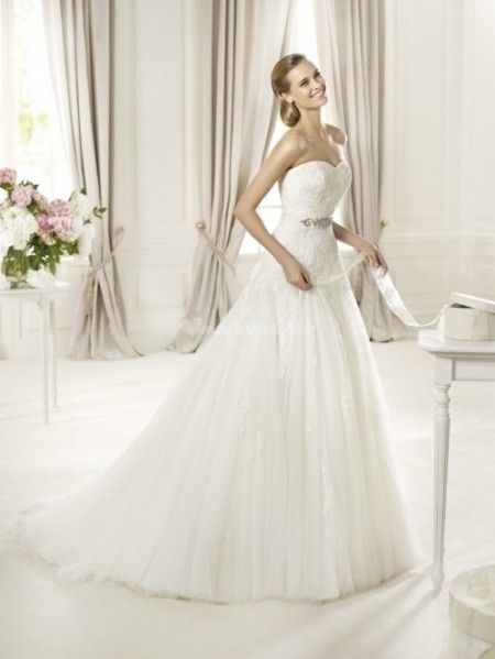 Votez pour votre robe de mariée Pronovias 2014 préférée !