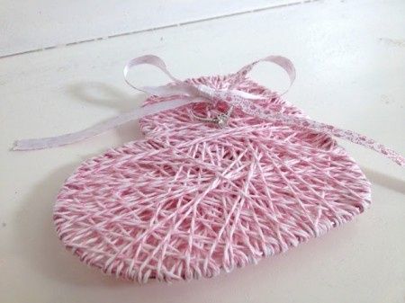 Tutoriel pour créer un porte-alliances en forme de coeur et baker twine par Virginie
