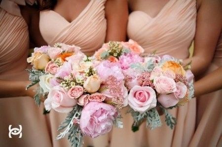 Votez pour votre bouquet de roses préférée parmi 30 photos !!!