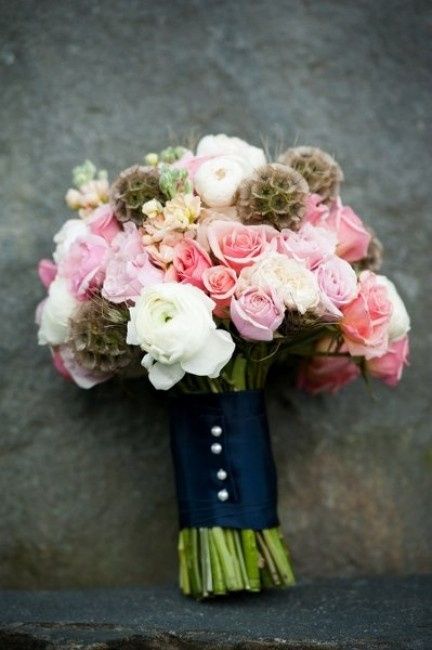 Votez pour votre bouquet de roses préférée parmi 30 photos !!!