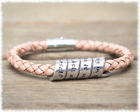 Les messages se glissent dans les bijoux: fan ou pas fan ?