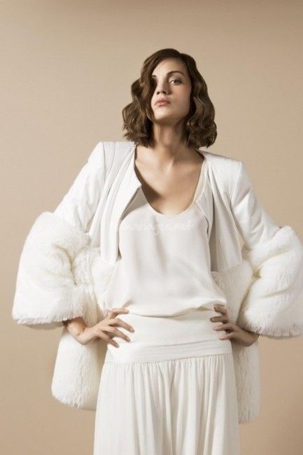 Robes de mariée, de soirée et accessoires Delphine Manivet 2014