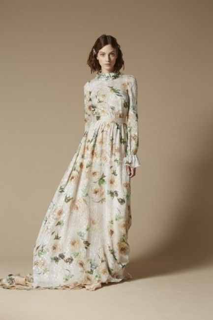 Robes de mariée, de soirée et accessoires Delphine Manivet 2014