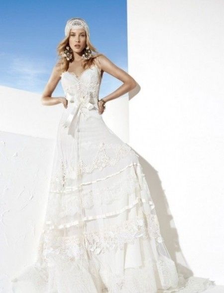 Ma robe de mariée préférée du catalogue de mode est...