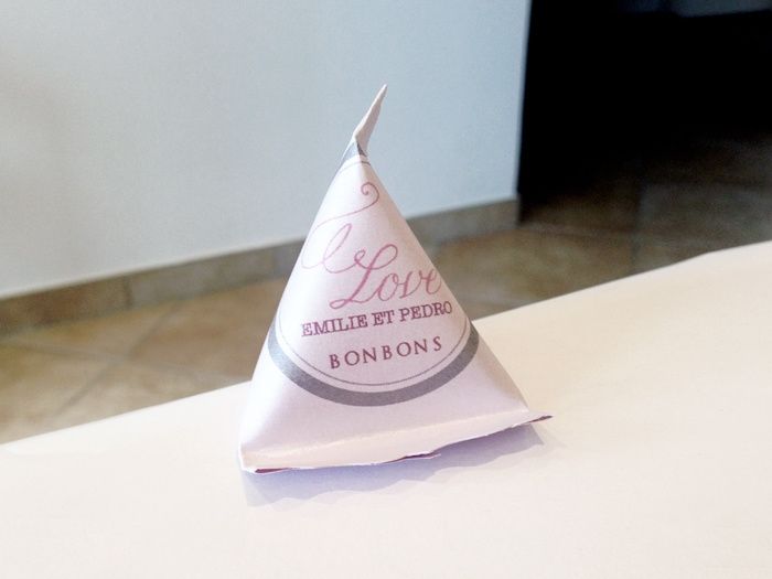Tutoriel berlingots en papier pour dragées/bonbons par Emilie