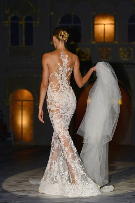 FAN ou PAS FAN de cette robe Pronovias 2015 ?
